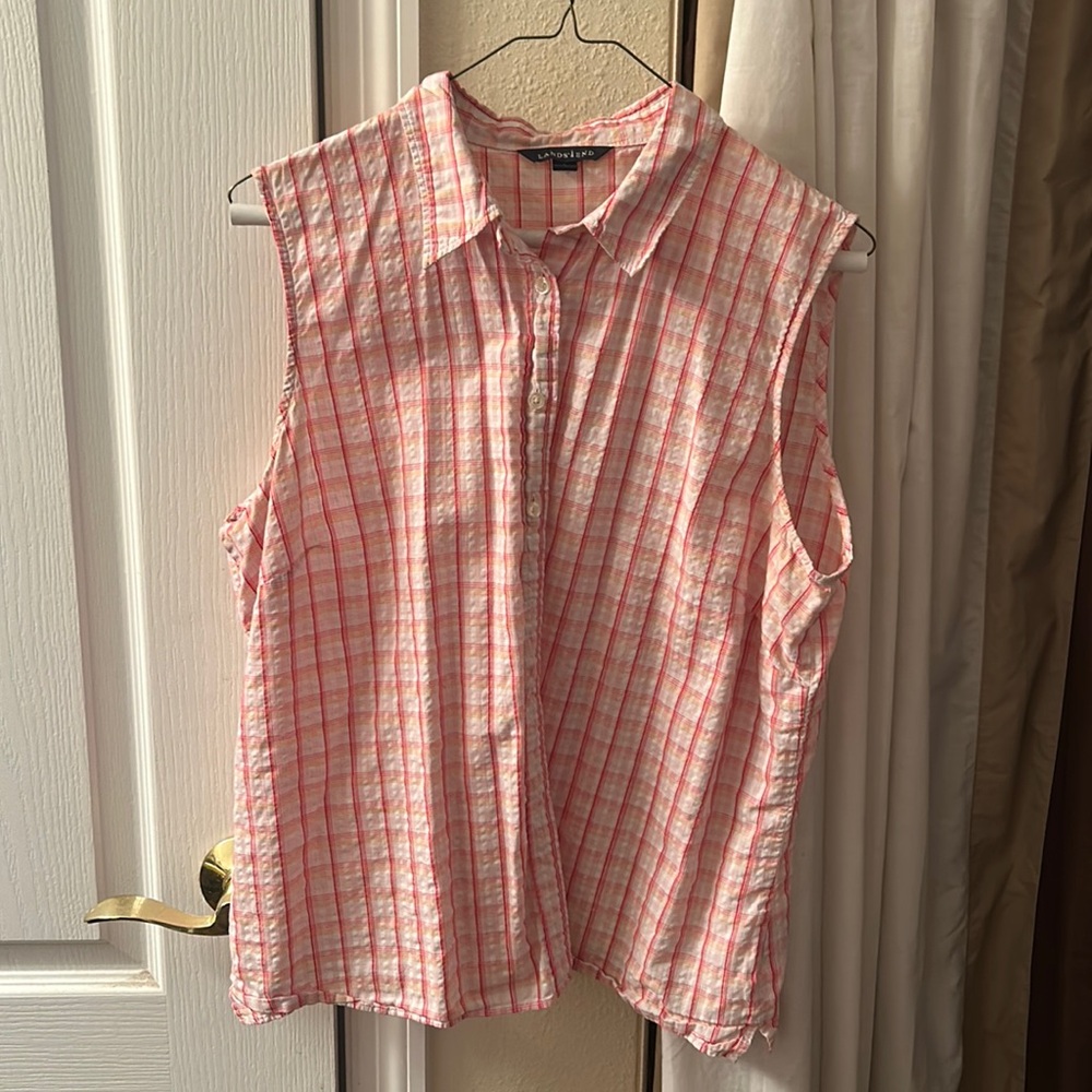 Woman’s Lands End top. Size 14
